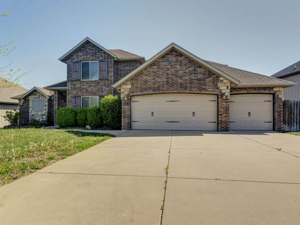 1382 S Cumberland Avenue , Republic, MO 65738