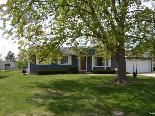 5448 FAIRVIEW Drive, Grand Blanc Twp, MI 48439