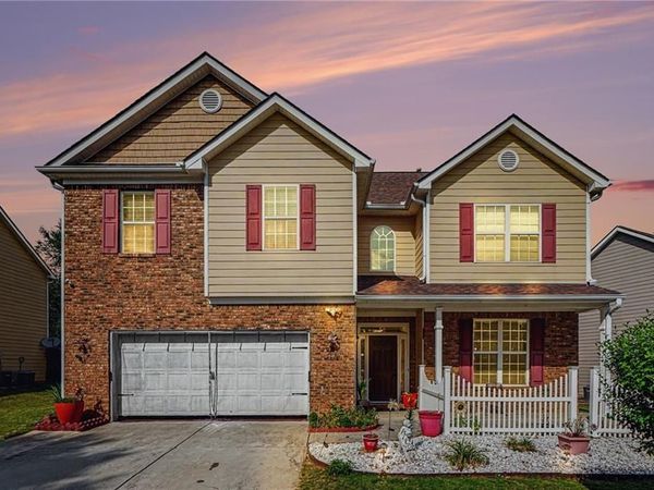 1420 Rose Terrace Circle , Loganville, GA 30052