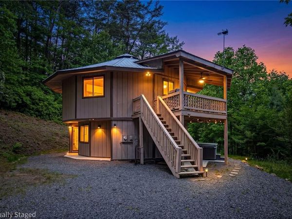 174 Chestnut Ridge , Blue Ridge, GA 30513
