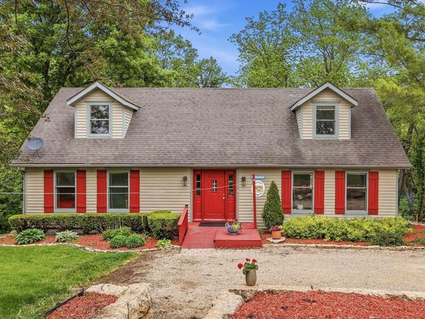 13 Signal Point, GALENA, IL 61036