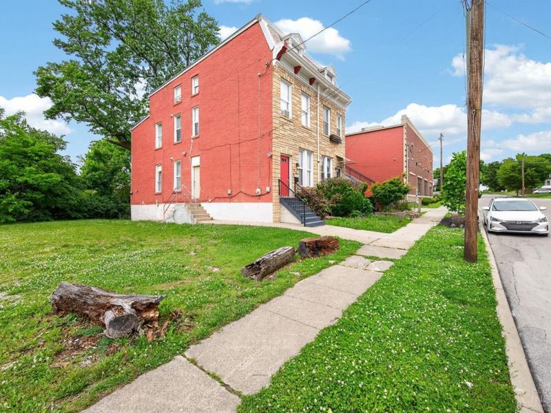 819 Summit Avenue, Cincinnati, OH 45204 Photo 3