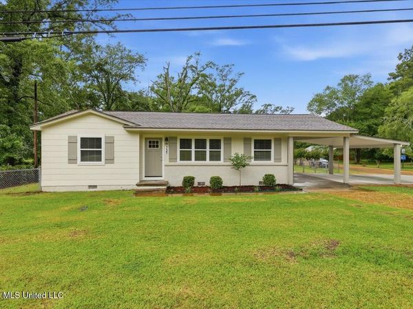 735 S Pearson Road, Pearl, MS 39208
