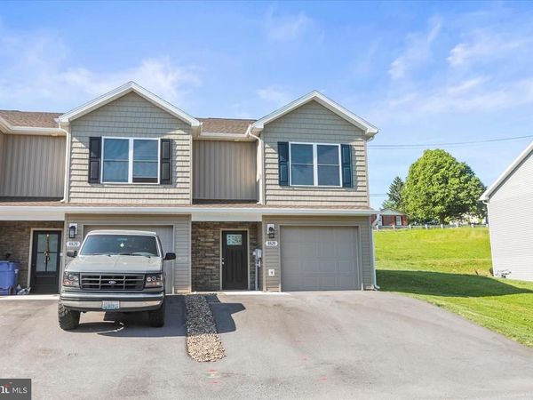 8820 HILLSIDE WAY, WAYNESBORO, PA 17268