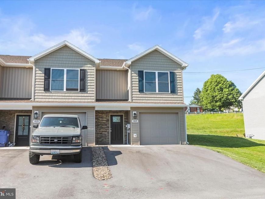 8820 Hillside Way, Waynesboro, PA 17268 Main Photo