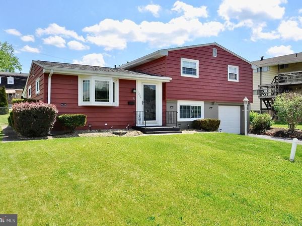 1225 ADAMS AVENUE, ALTOONA, PA 16602