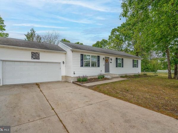 1100 CHARLES STREET , VINELAND, NJ 08360