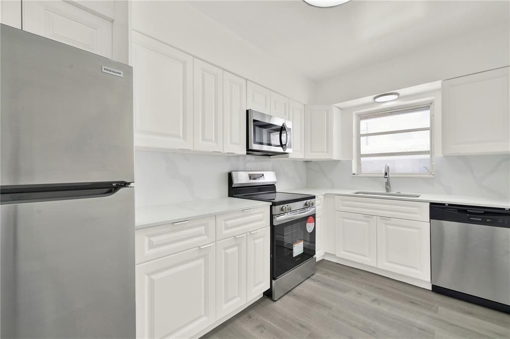 2864 NE 32nd Street, Unit 7, Fort Lauderdale, FL 33306 Photo