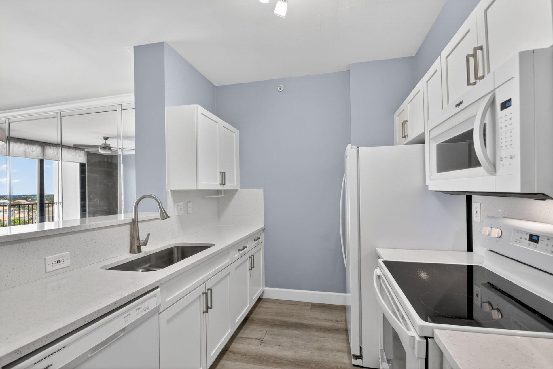 651 Okeechobee Boulevard, Unit 1008, West Palm Beach, FL 33401 Photo