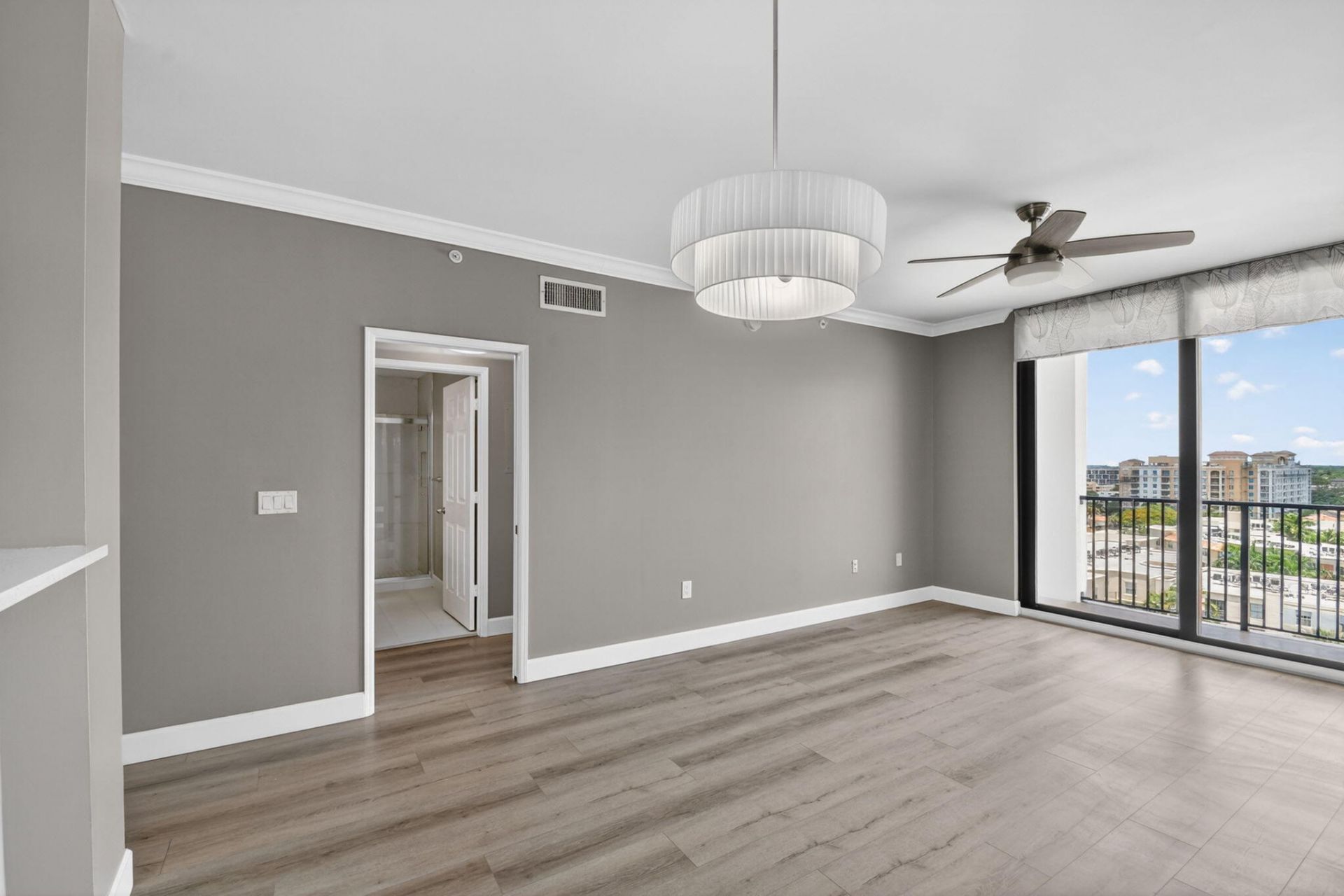 651 Okeechobee Boulevard, Unit 1008, West Palm Beach, FL 33401 Photo