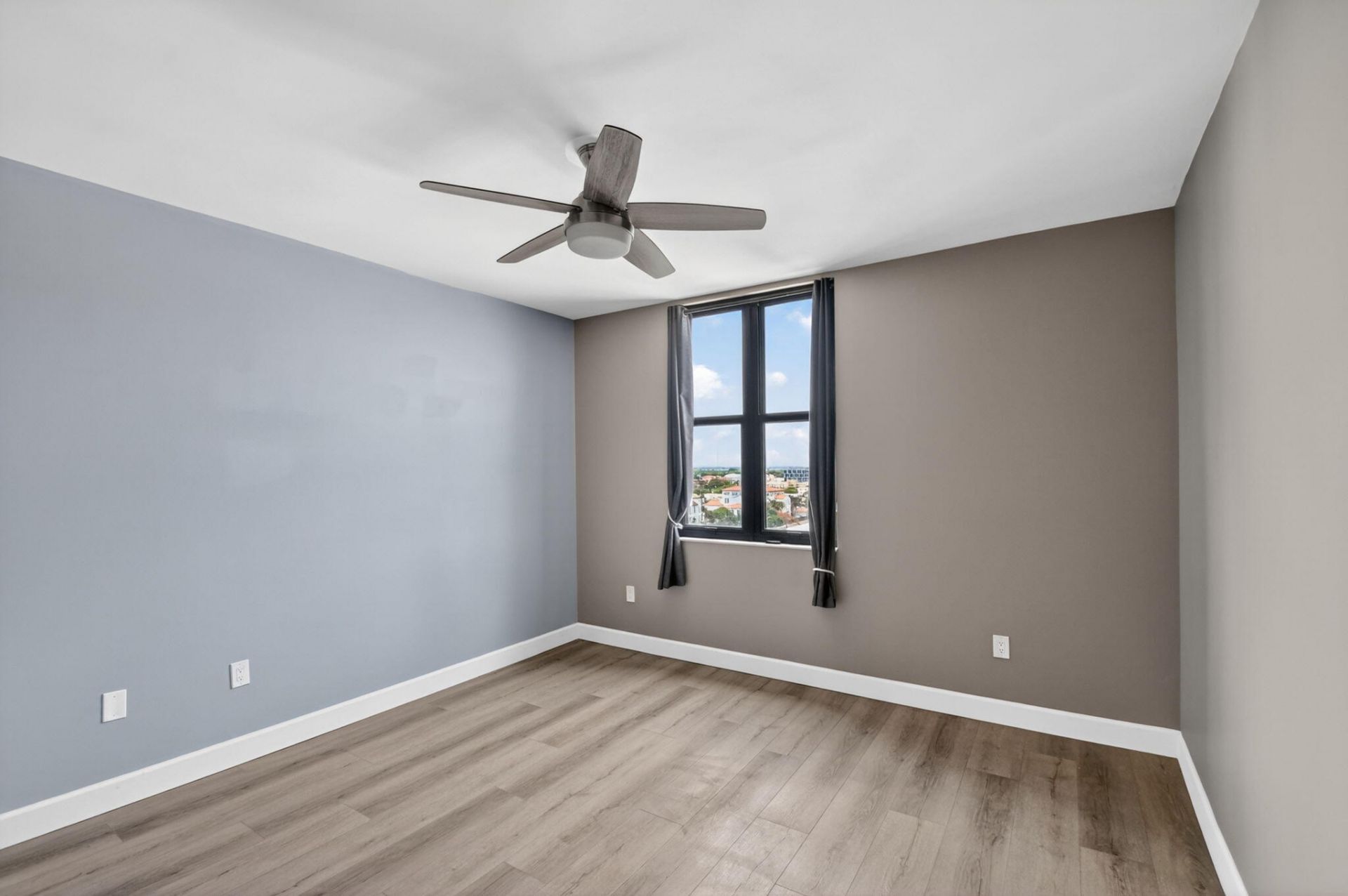 651 Okeechobee Boulevard, Unit 1008, West Palm Beach, FL 33401 Photo