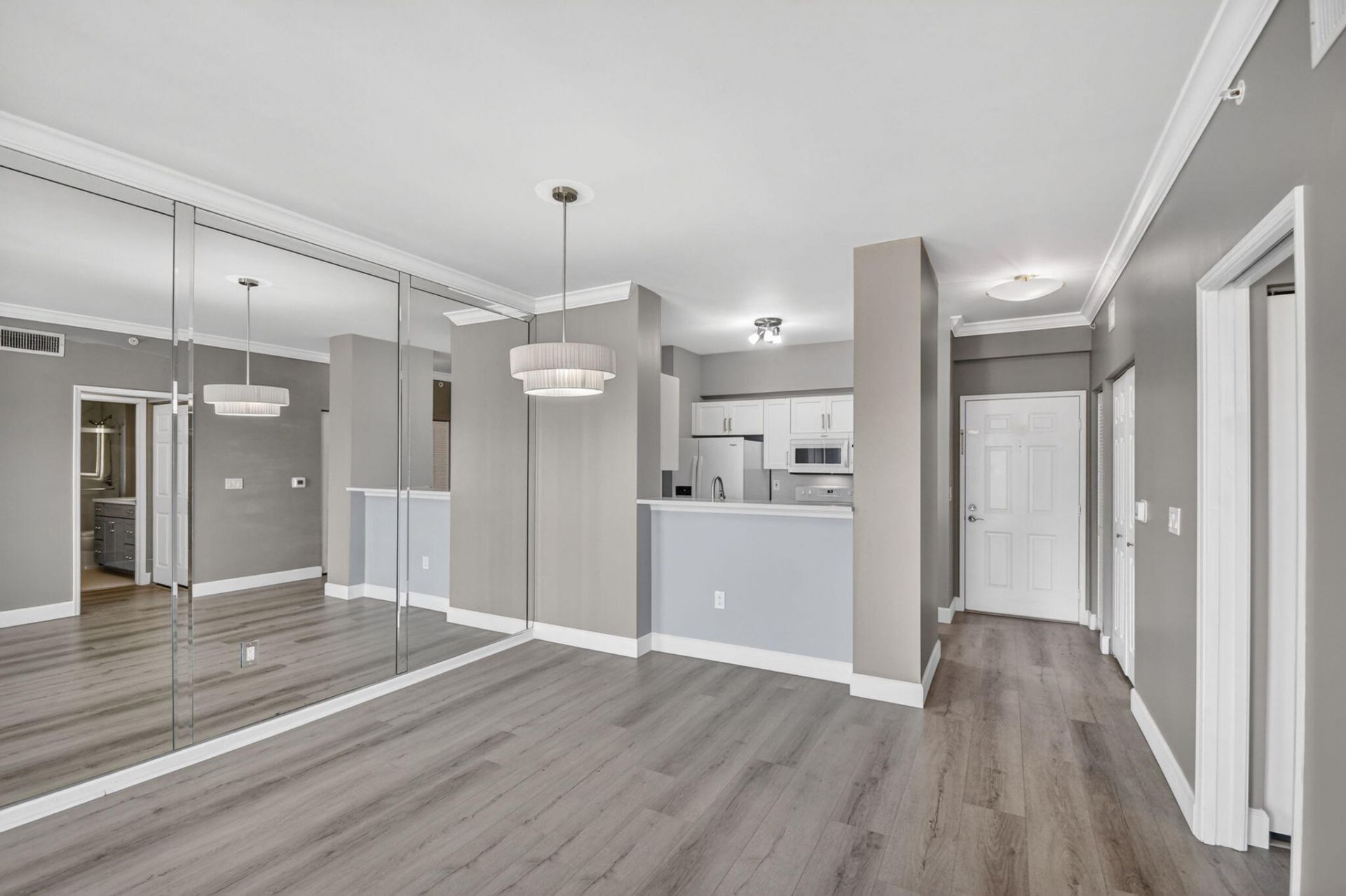 651 Okeechobee Boulevard, Unit 1008, West Palm Beach, FL 33401 Photo