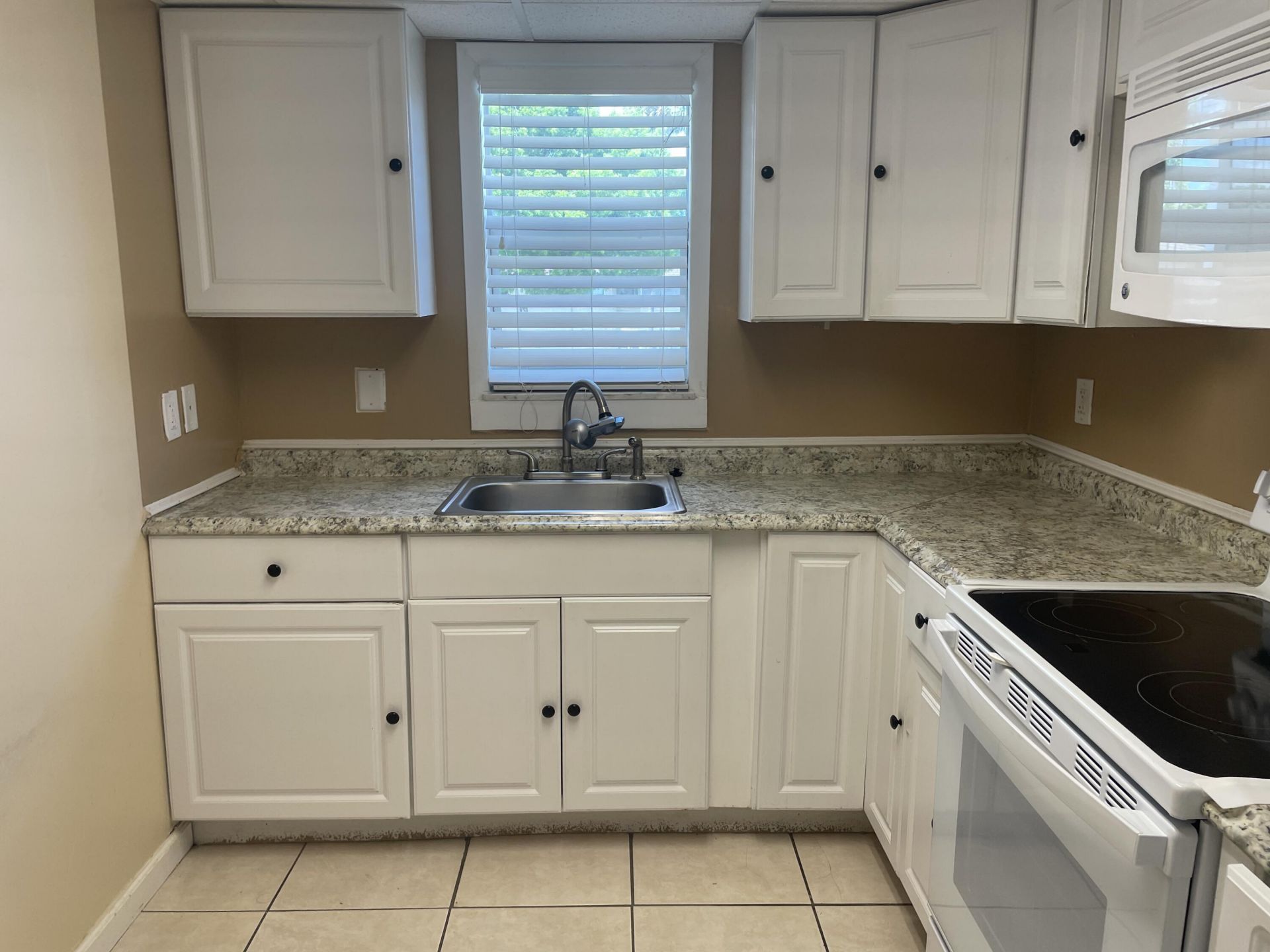 506 Davis Road, Unit 70, Palm Springs, FL 33461 Photo