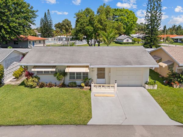 5017 NW 49th Road, Tamarac, FL 33319