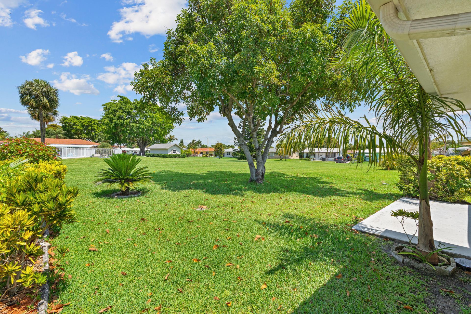 5017 NW 49th Road, Tamarac, FL 33319 Photo