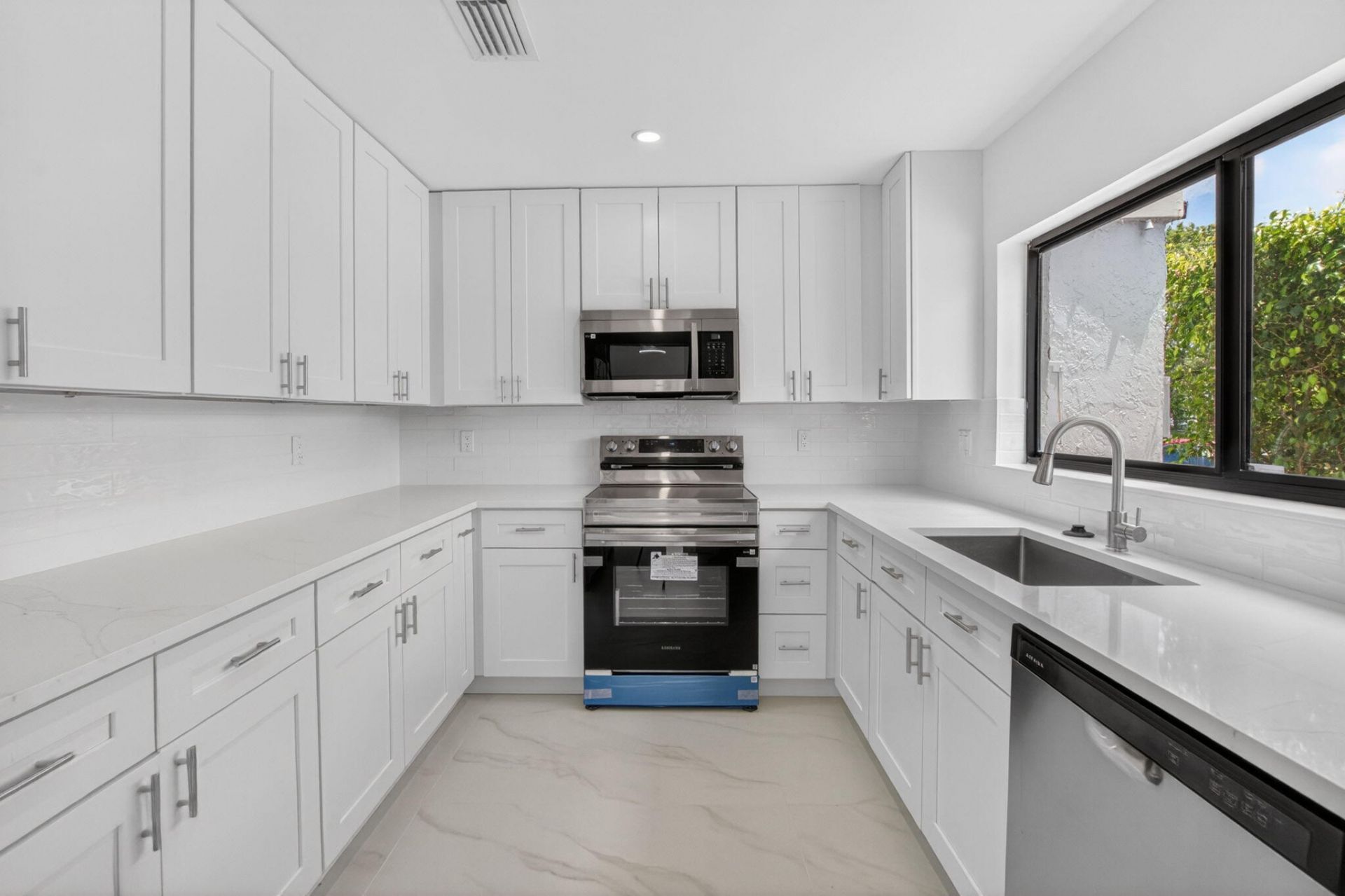 16265 Avocado Way, Delray Beach, FL 33484 Photo