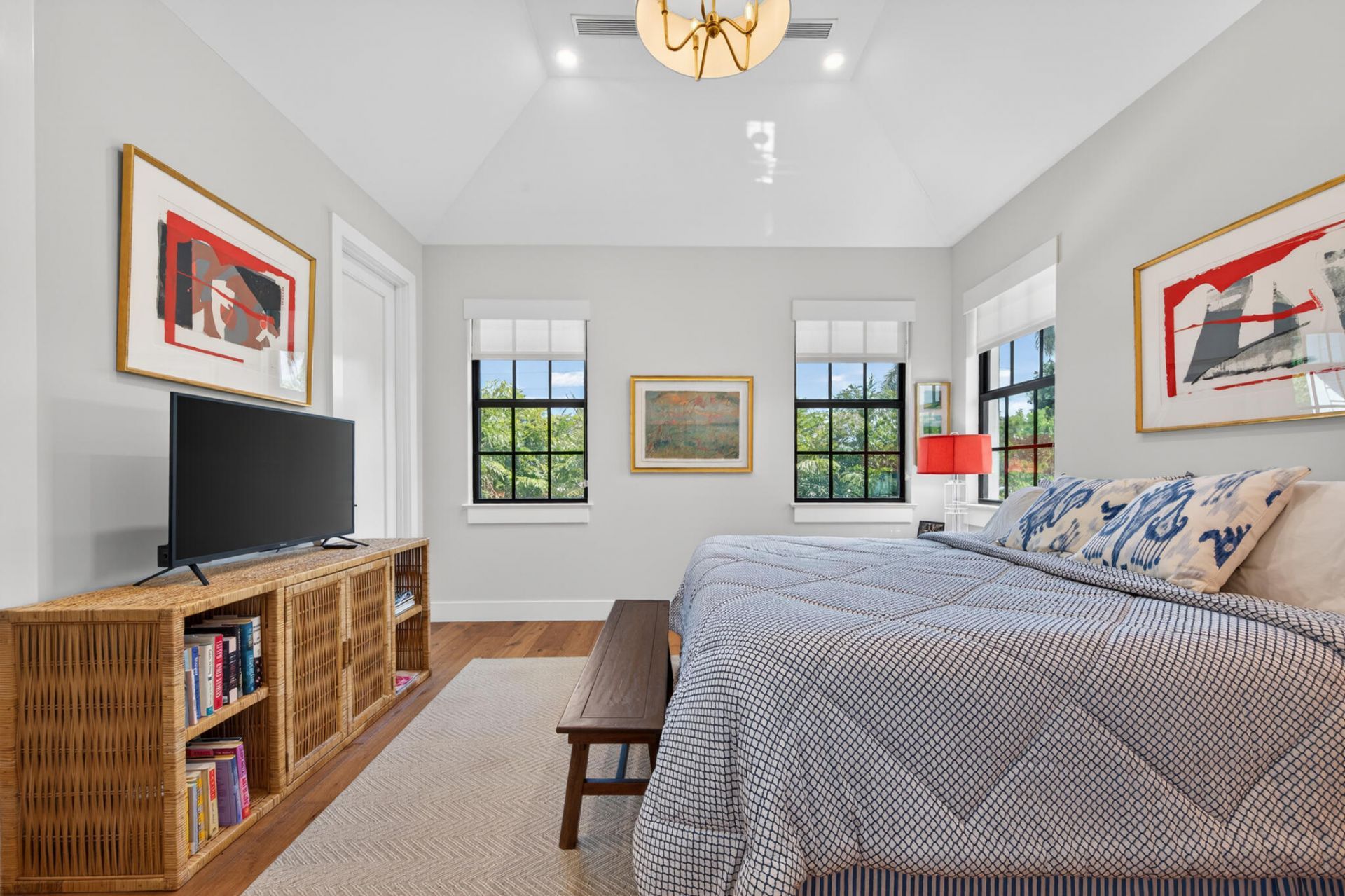 240 31st Street, West Palm Beach, FL 33407 Photo