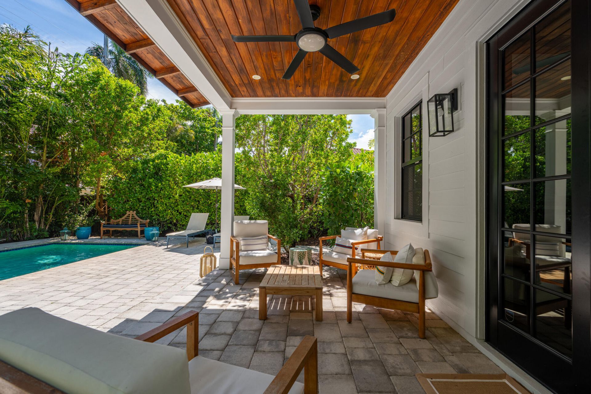 240 31st Street, West Palm Beach, FL 33407 Photo