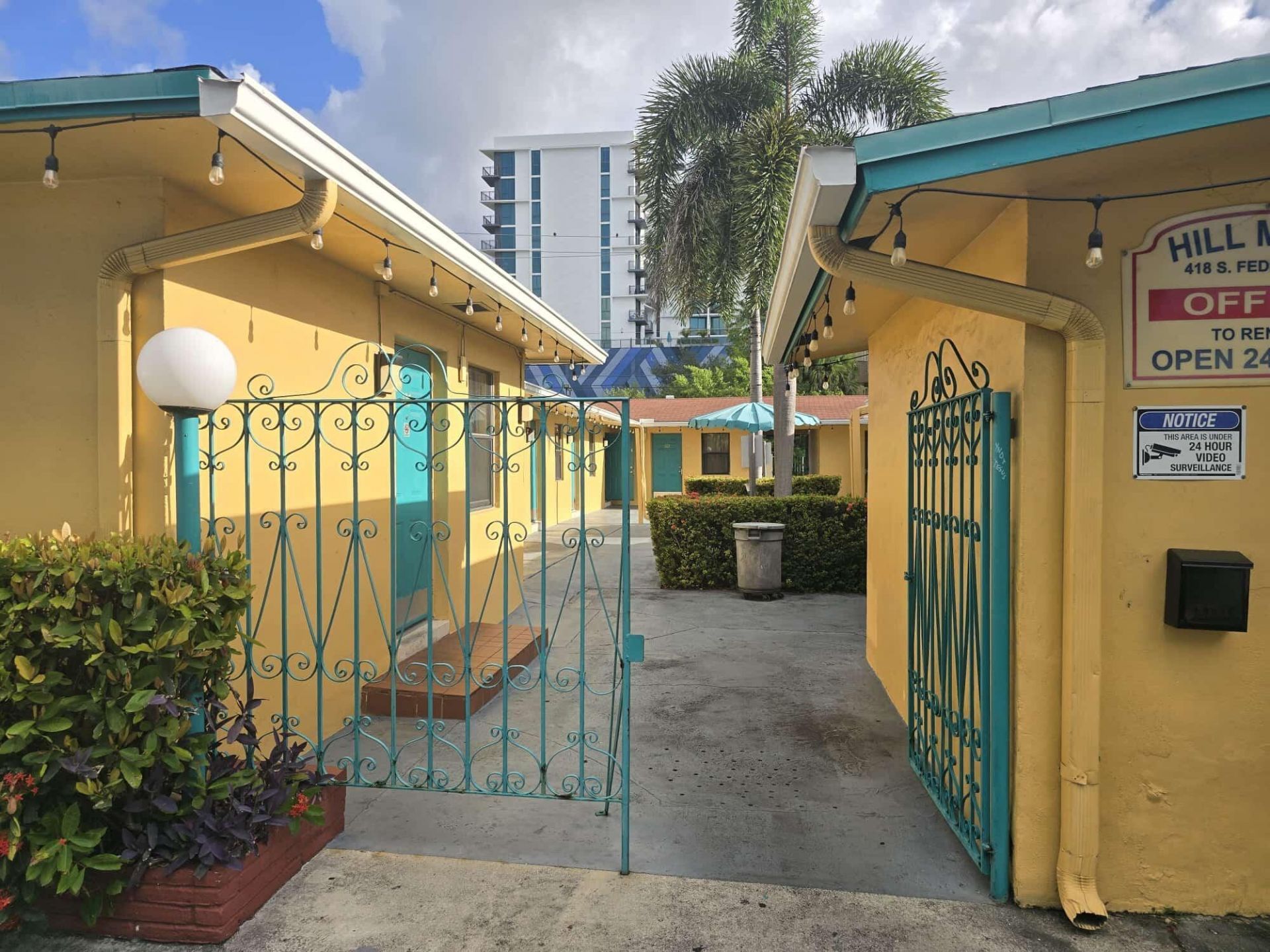 418 S Federal Highway, Hollywood, FL 33023 Photo