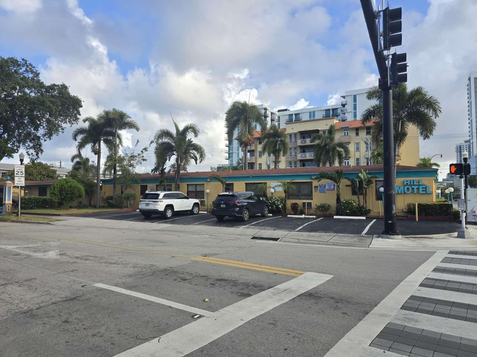 418 S Federal Highway, Hollywood, FL 33023 Photo