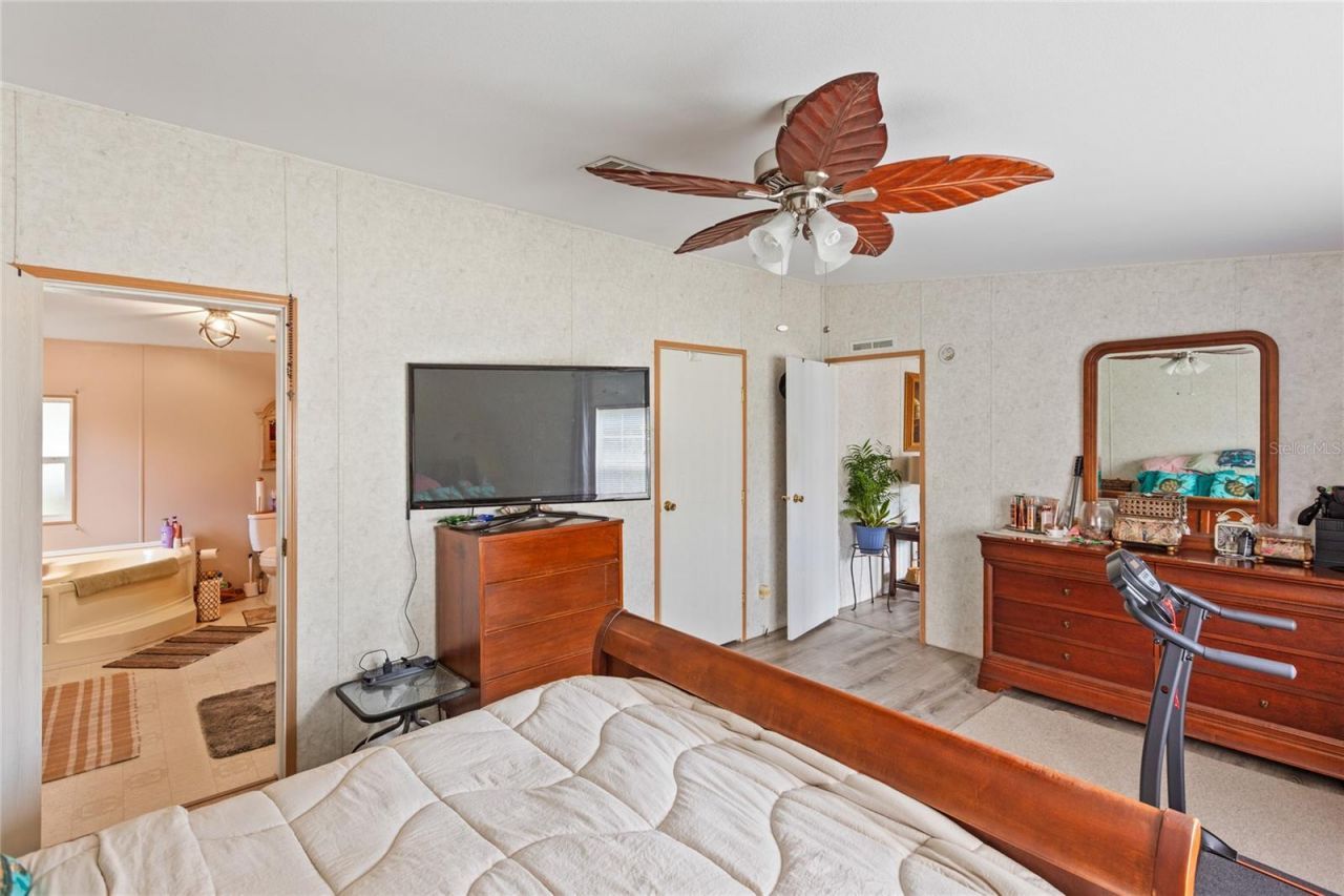 5670 Acadia Street , Keystone Heights, FL 32656 Photo