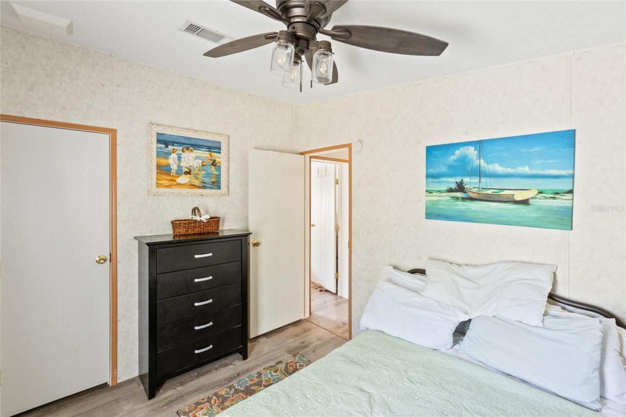 5670 Acadia Street , Keystone Heights, FL 32656 Photo