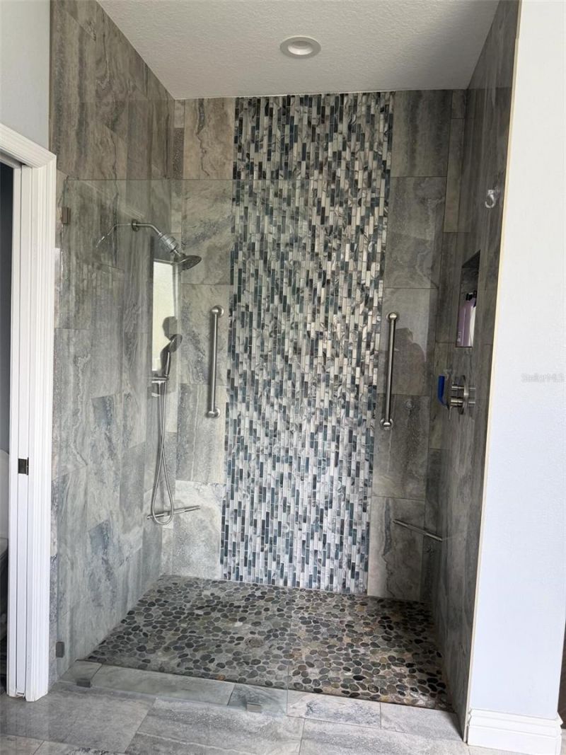 5429 Burnt Hickory Drive , Valrico, FL 33596 Photo