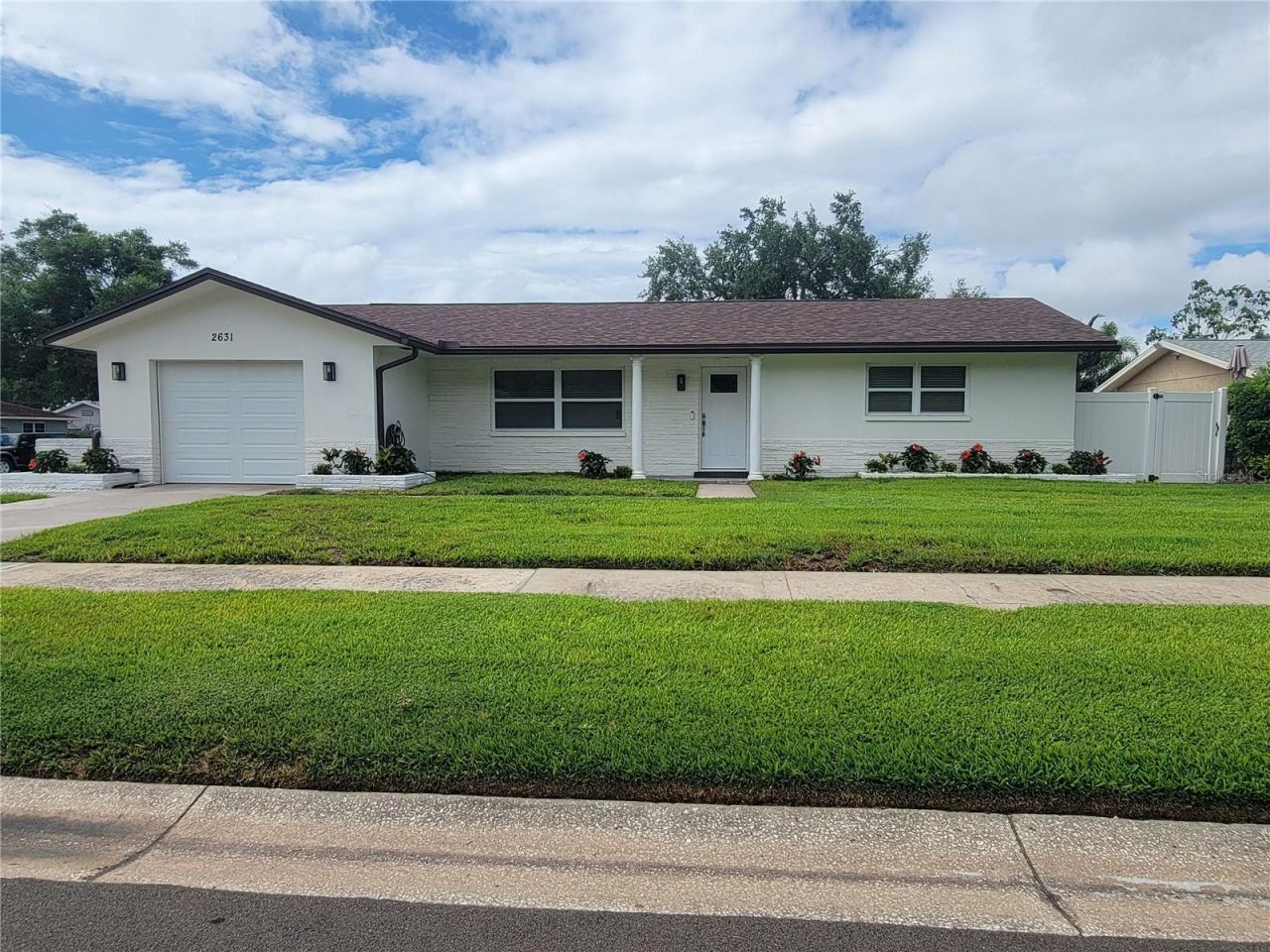 2631 Oakbrook Drive , Largo, FL 33770 Main Photo