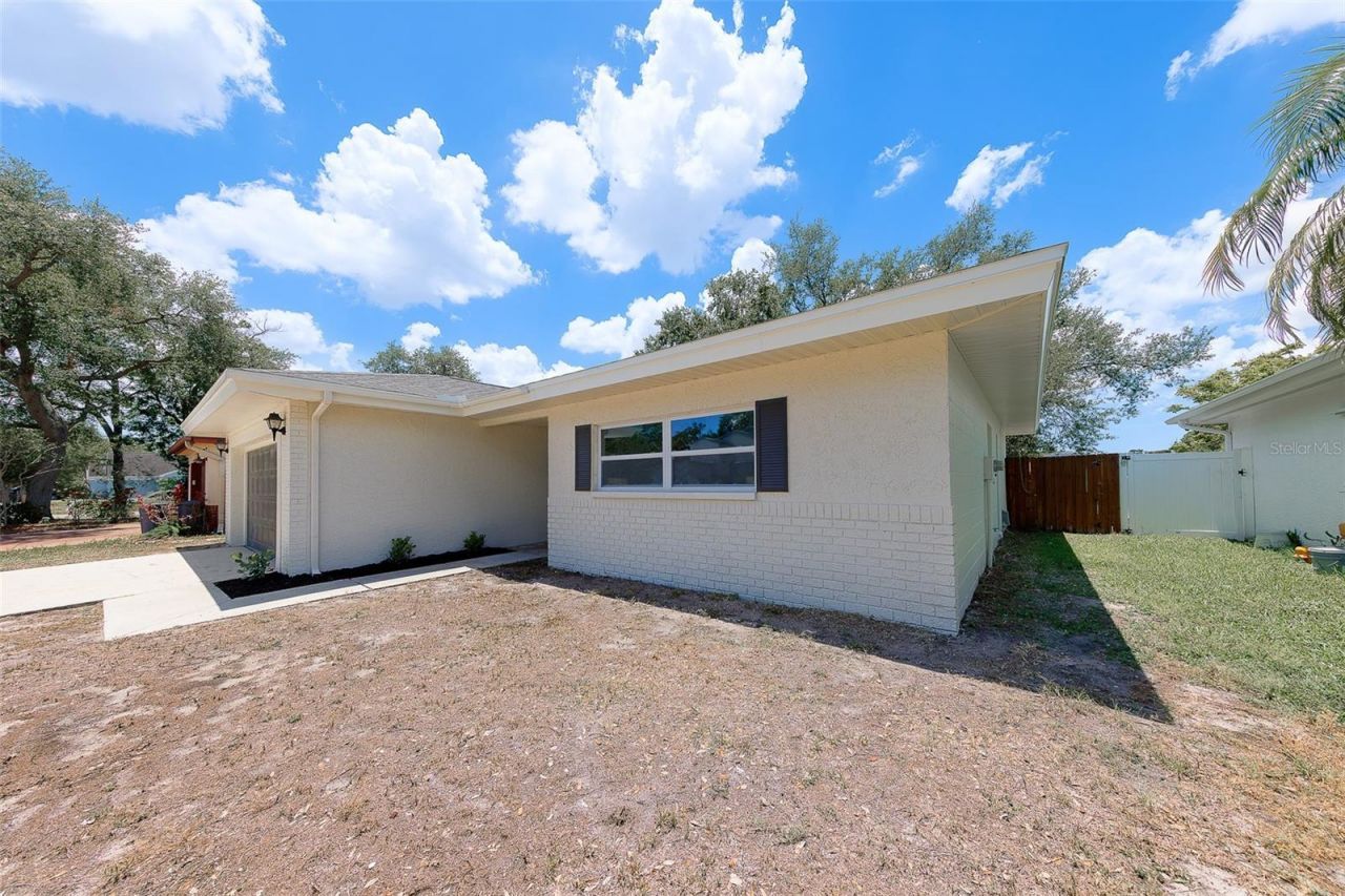 11818 69th Way, Largo, FL 33773 Photo