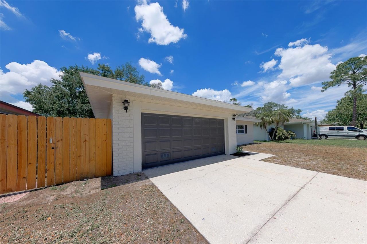11818 69th Way, Largo, FL 33773 Photo