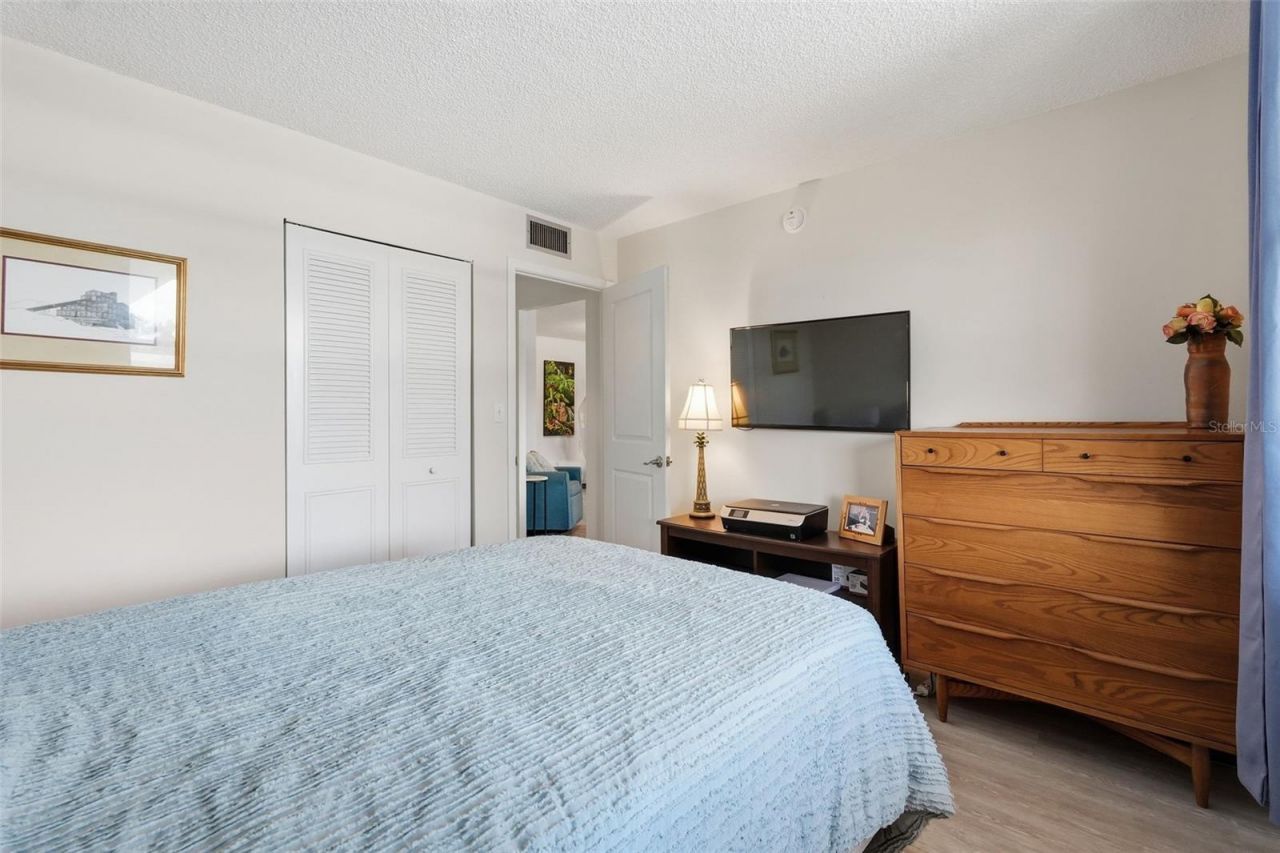 4915 Bay Street Ne, Unit 323, Saint Petersburg, FL 33703 Photo