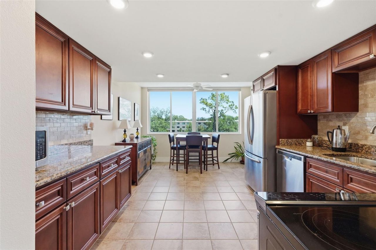 4915 Bay Street Ne, Unit 323, Saint Petersburg, FL 33703 Photo