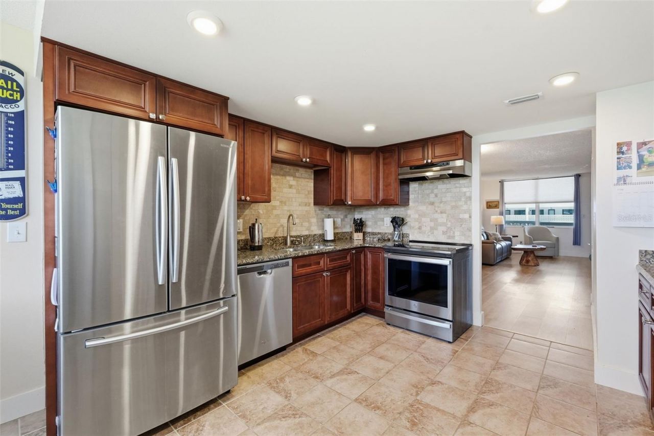 4915 Bay Street Ne, Unit 323, Saint Petersburg, FL 33703 Photo