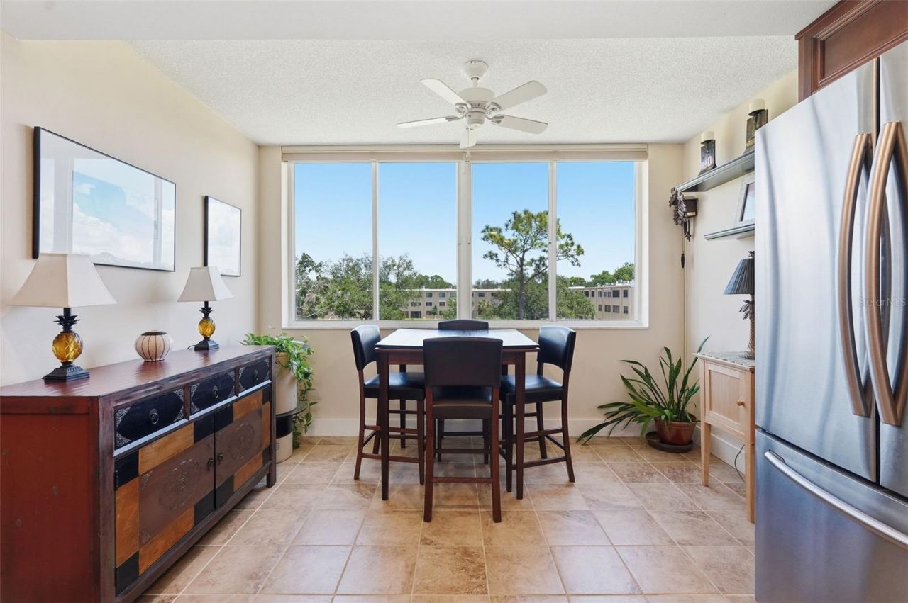 4915 Bay Street Ne, Unit 323, Saint Petersburg, FL 33703 Photo