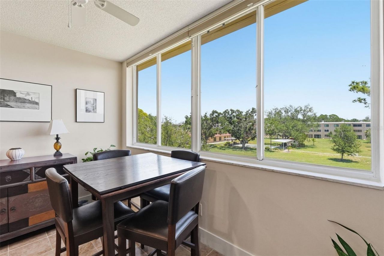 4915 Bay Street Ne, Unit 323, Saint Petersburg, FL 33703 Photo