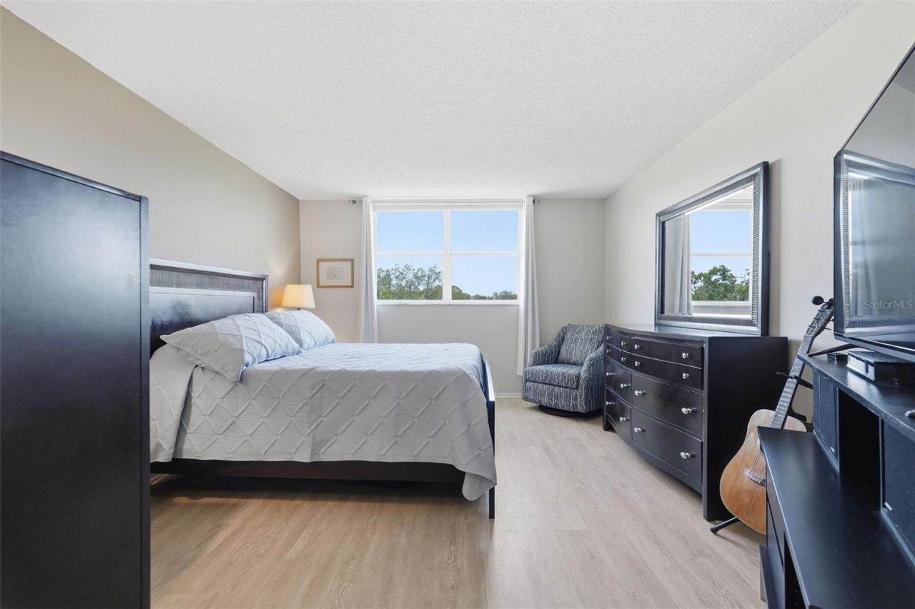 4915 Bay Street Ne, Unit 323, Saint Petersburg, FL 33703 Photo
