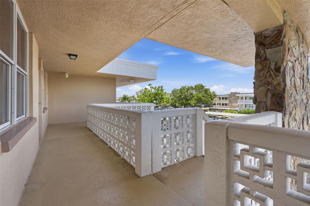 4915 Bay Street Ne, Unit 323, Saint Petersburg, FL 33703 Photo