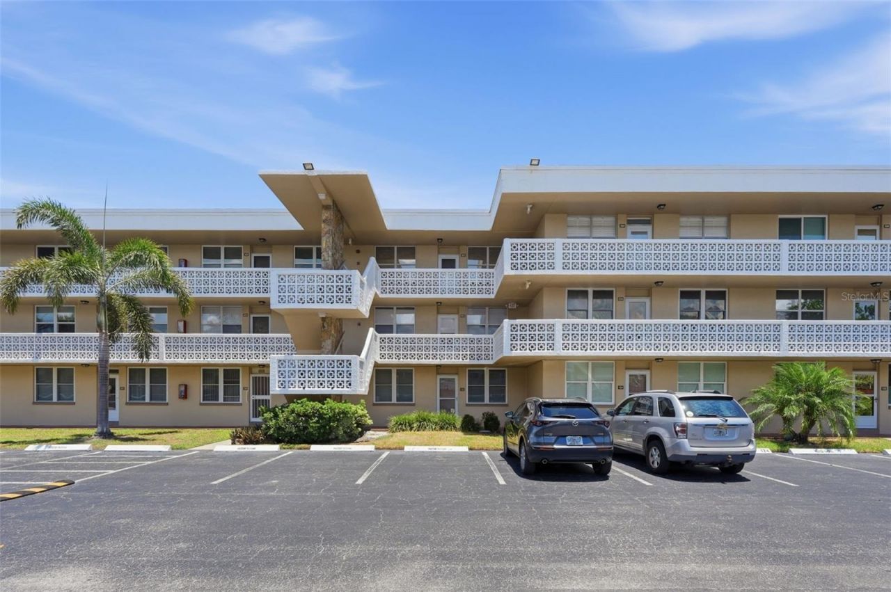 4915 Bay Street Ne, Unit 323, Saint Petersburg, FL 33703 Photo