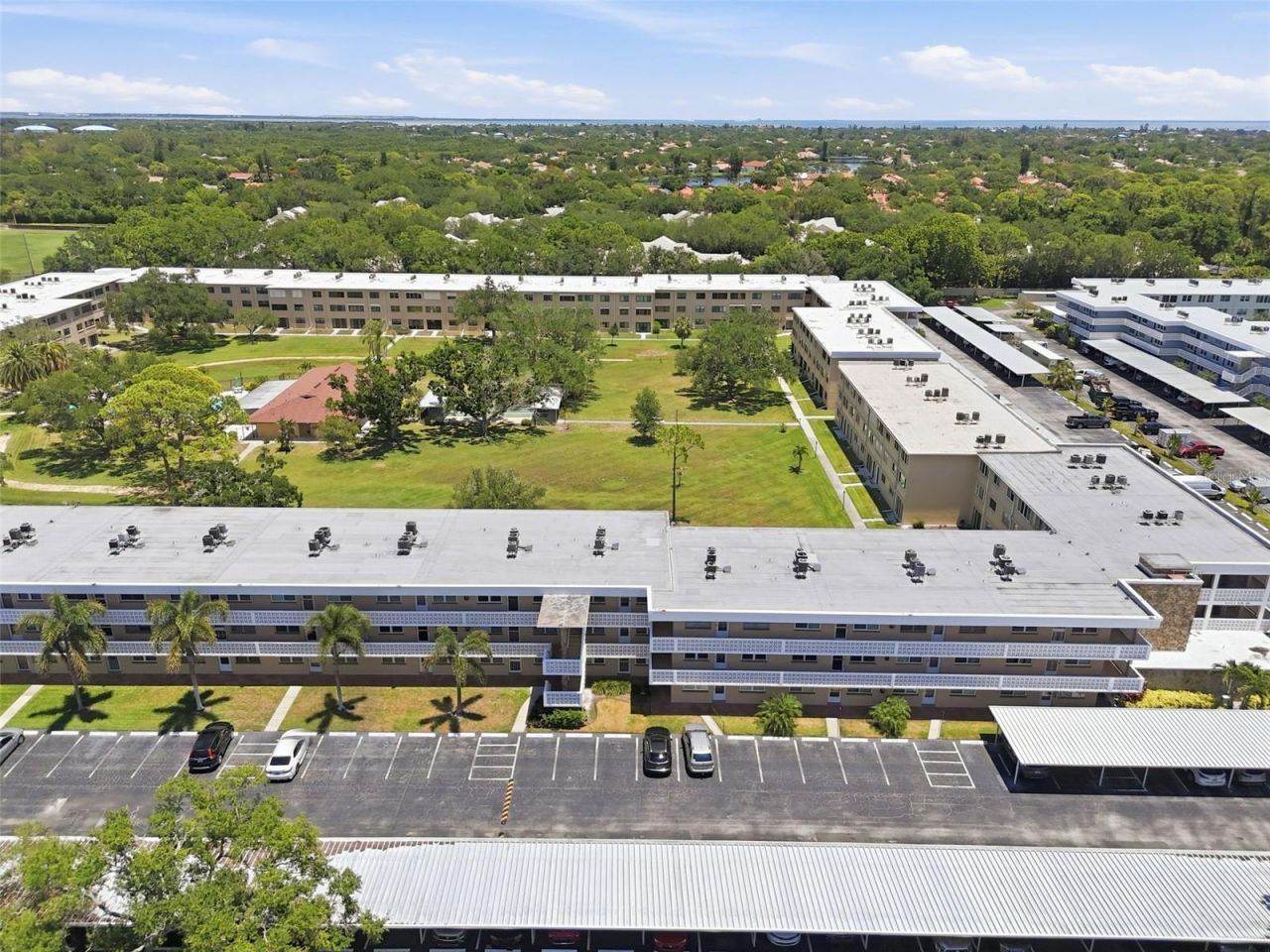 4915 Bay Street Ne, Unit 323, Saint Petersburg, FL 33703 Photo