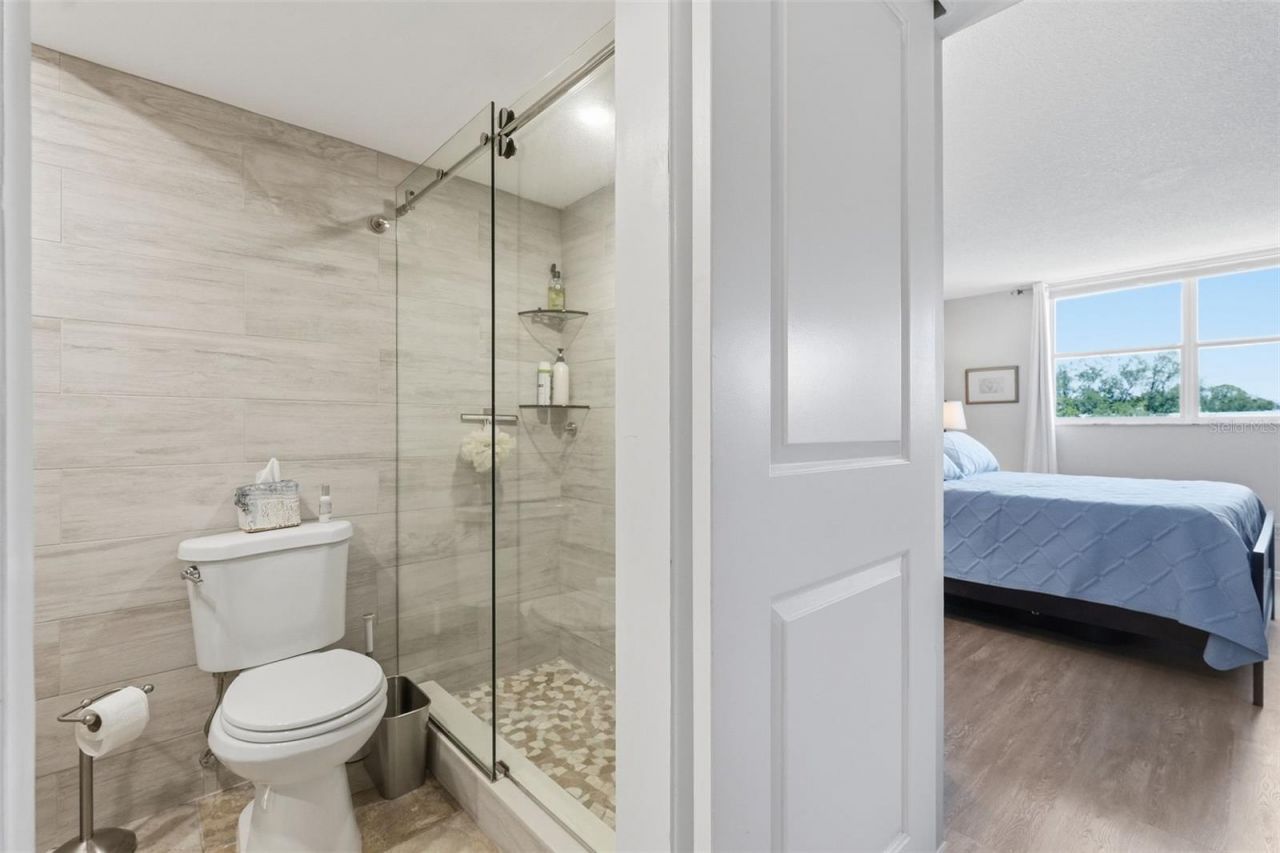 4915 Bay Street Ne, Unit 323, Saint Petersburg, FL 33703 Photo
