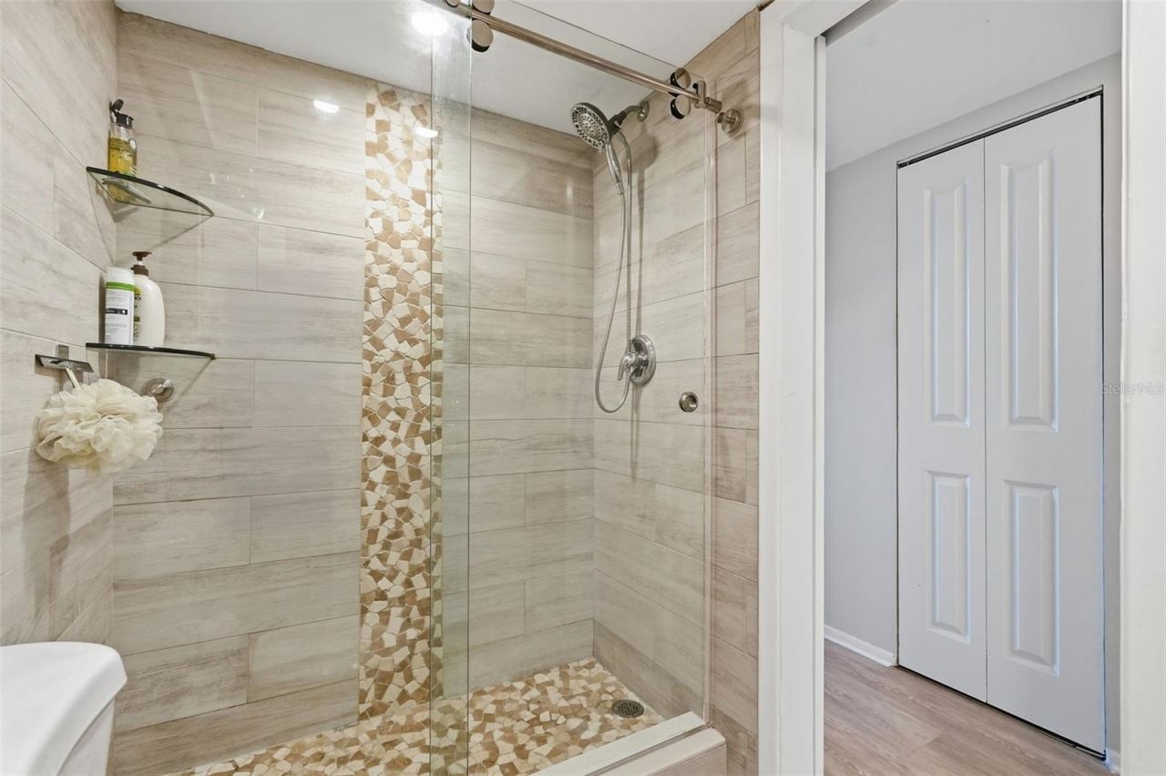 4915 Bay Street Ne, Unit 323, Saint Petersburg, FL 33703 Photo