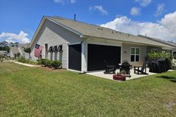 1572 Jardine Loop photo 4