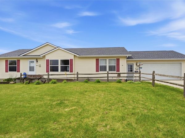 903 Main Street , Brandon, IA 52210