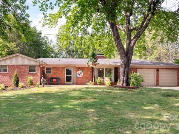 25 Bevlyn Drive , Asheville, NC 28803
