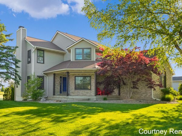 7730 Broadview Drive SE, Caledonia, MI 49316