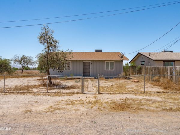 21701 W GRIFFIN Avenue, Wittmann, AZ 85361