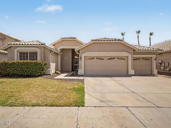 725 W BEVERLY Lane, Phoenix, AZ 85023