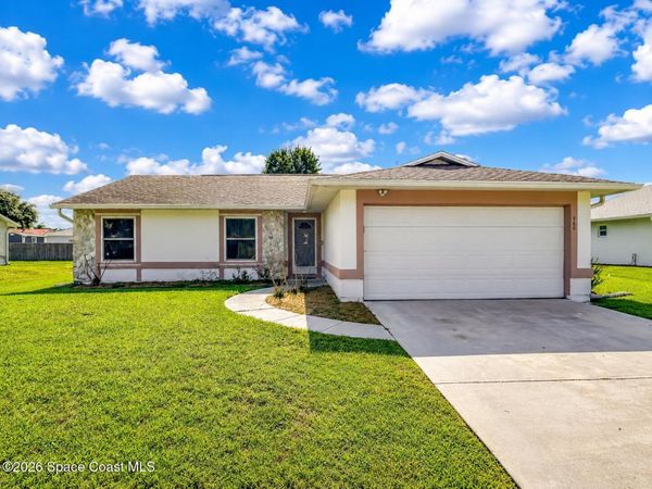 760 Highland Avenue NW , Palm Bay, FL 32907