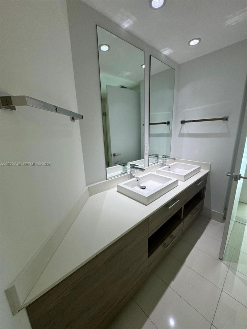 1300 S Miami Ave , Unit 4001, Miami, FL 33130 Photo