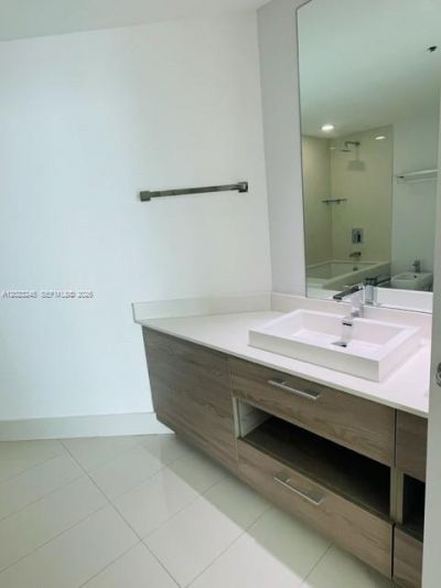 1300 S Miami Ave , Unit 4001, Miami, FL 33130 Photo